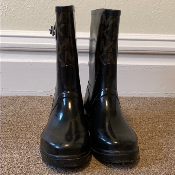 Michael Kors Rainboots - Picture 3 of 4